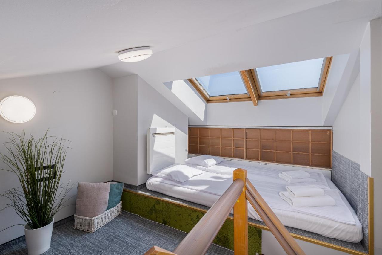 Flat With Cosy Attic - Castle Round The Corner - By Upstairs * Kraków